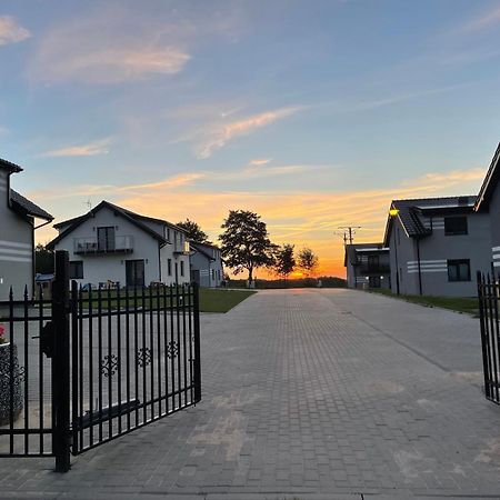 Apartamenty Pod Sosnami Sarbinowo Eksteriør bilde